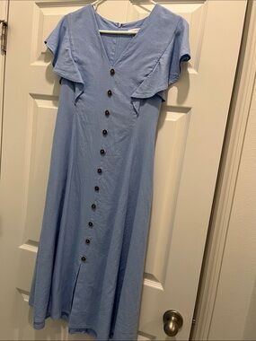 Calvin Klein Light Blue Button-Front Midi Dress with Flutter Sleeves